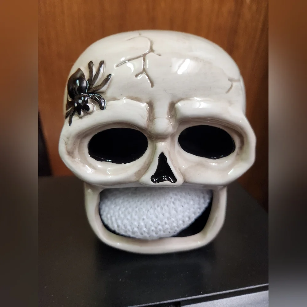 Halloween Skull Scrubber Sponge Holder New